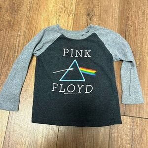 Pink Floyd shirt